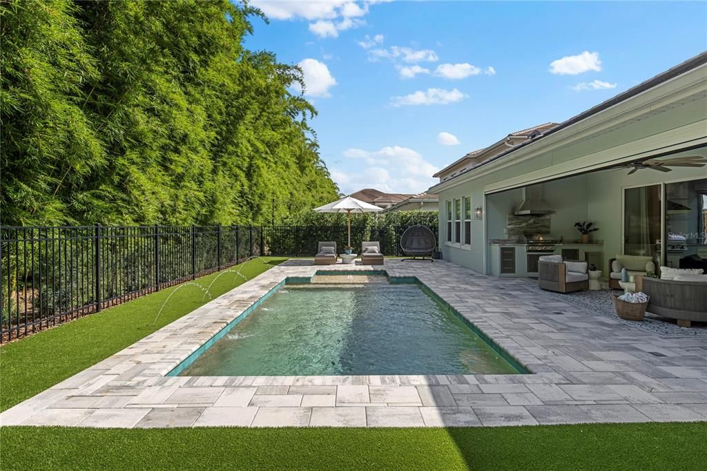 Activo con contrato: $1,395,000 (4 camas, 3 baños, 3177 Pies cuadrados)