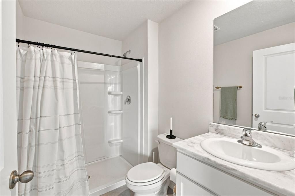 For Sale: $399,000 (5 beds, 3 baths, 2447 Square Feet)