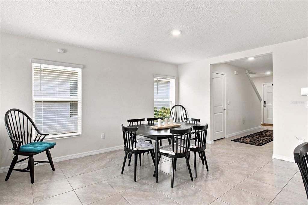 For Sale: $399,000 (5 beds, 3 baths, 2447 Square Feet)