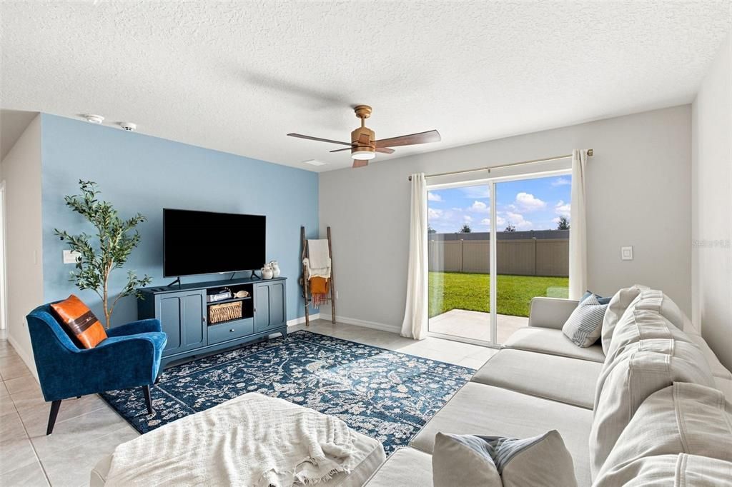 For Sale: $399,000 (5 beds, 3 baths, 2447 Square Feet)