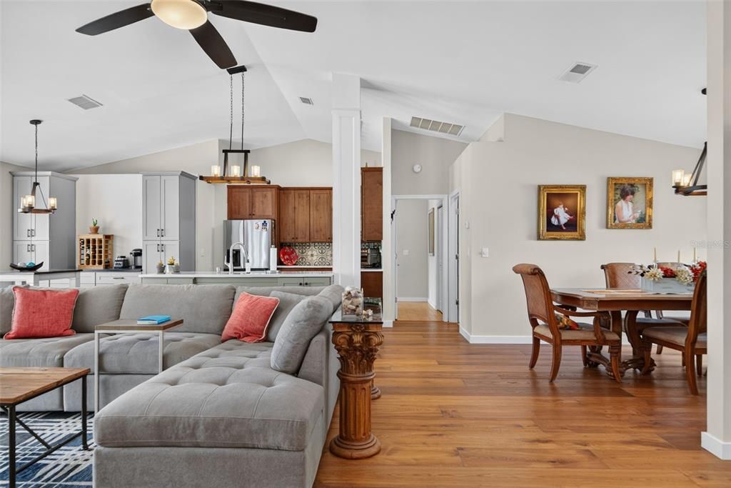 En Venta: $499,999 (3 camas, 2 baños, 1803 Pies cuadrados)