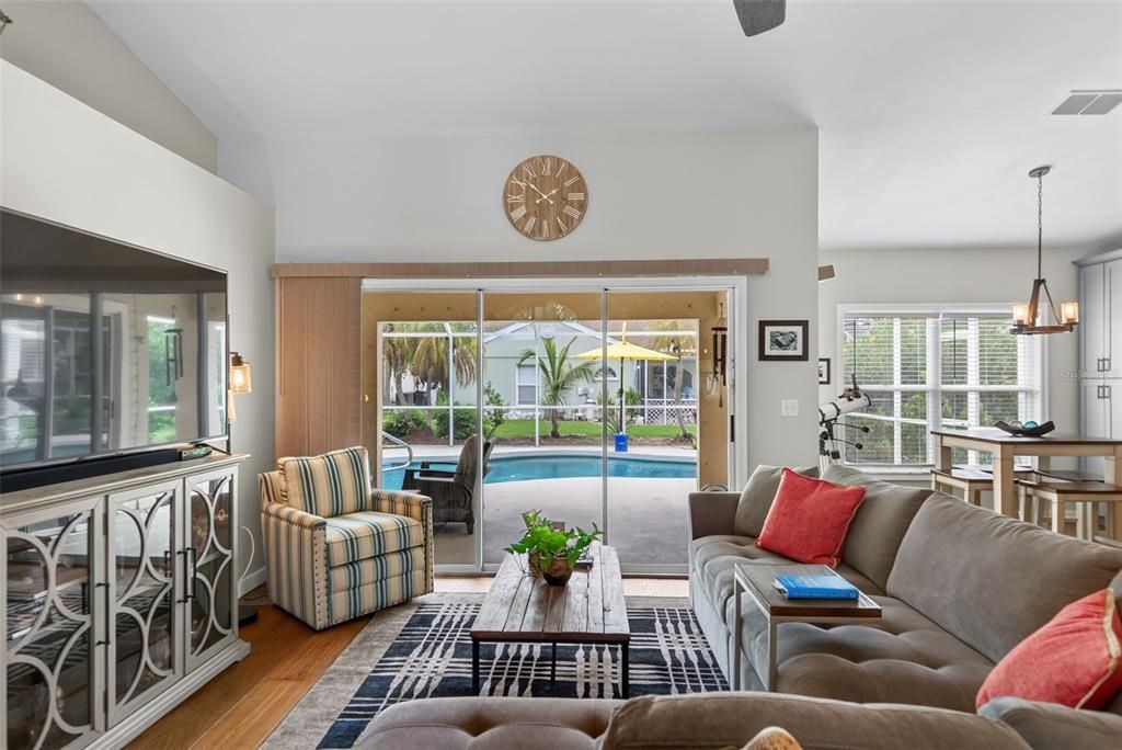 En Venta: $499,999 (3 camas, 2 baños, 1803 Pies cuadrados)