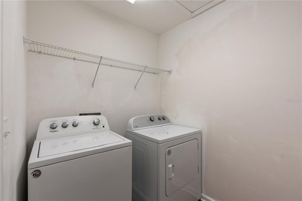 En Venta: $399,900 (5 camas, 3 baños, 2804 Pies cuadrados)