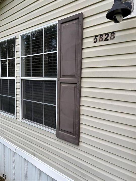 For Sale: $249,000 (3 beds, 2 baths, 1404 Square Feet)