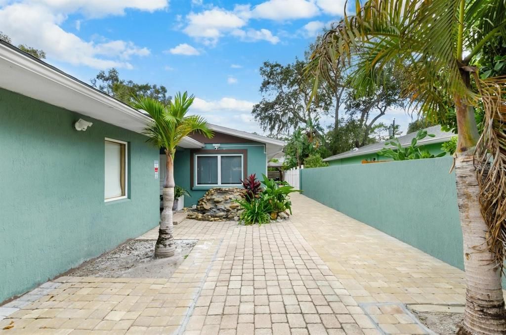 En Venta: $550,000 (3 camas, 2 baños, 1700 Pies cuadrados)