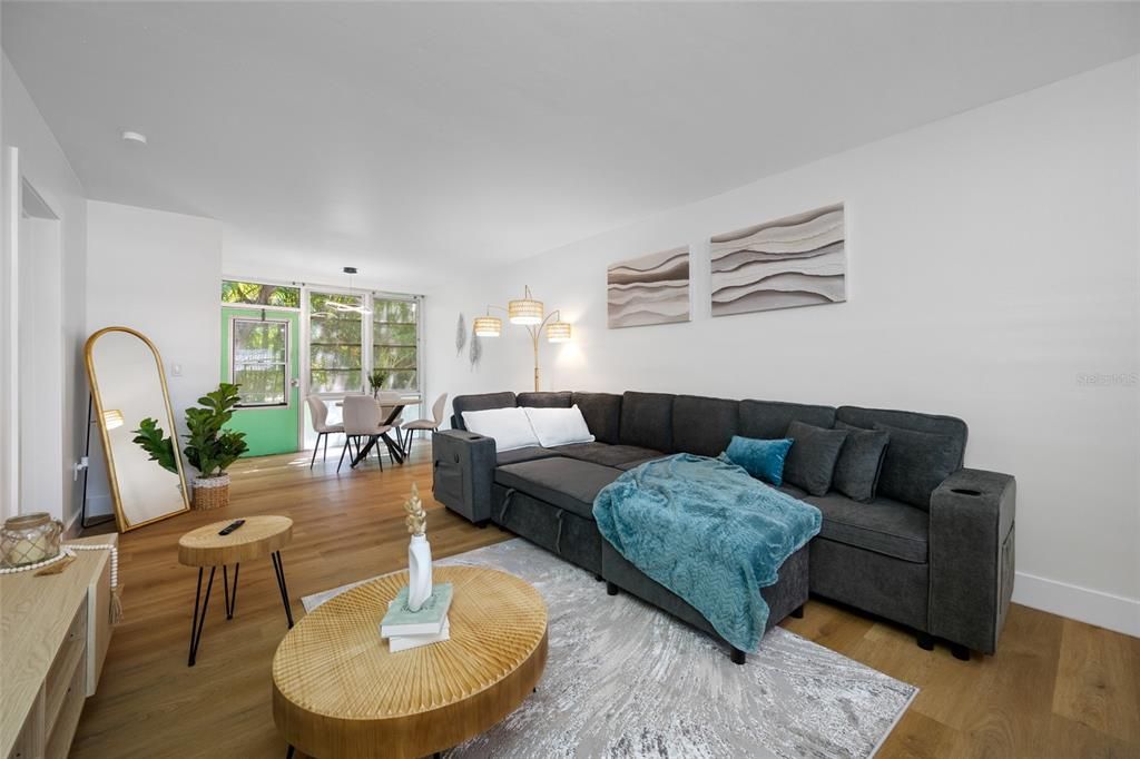 En Venta: $155,000 (2 camas, 2 baños, 855 Pies cuadrados)