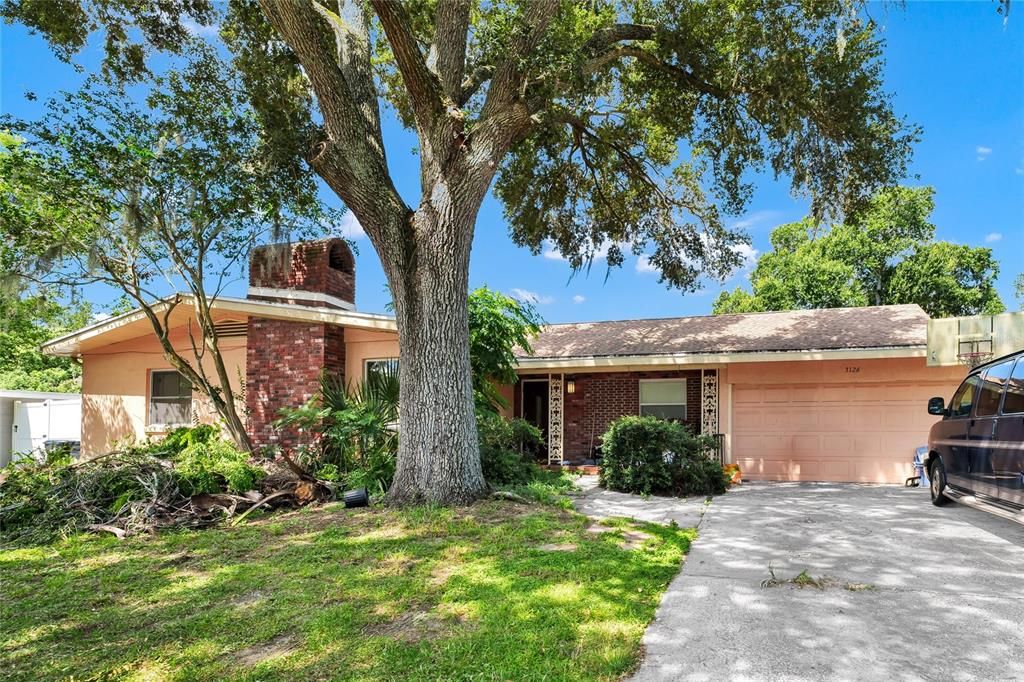 En Venta: $545,000 (3 camas, 2 baños, 2739 Pies cuadrados)