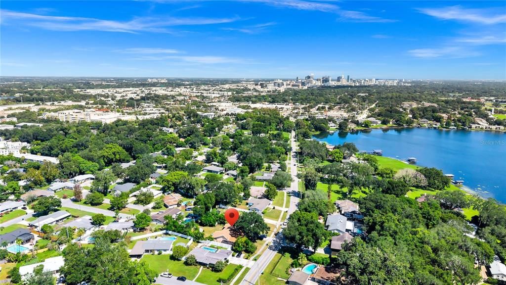 En Venta: $545,000 (3 camas, 2 baños, 2739 Pies cuadrados)