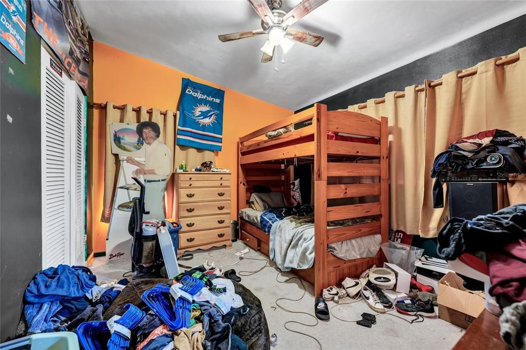 En Venta: $545,000 (3 camas, 2 baños, 2739 Pies cuadrados)