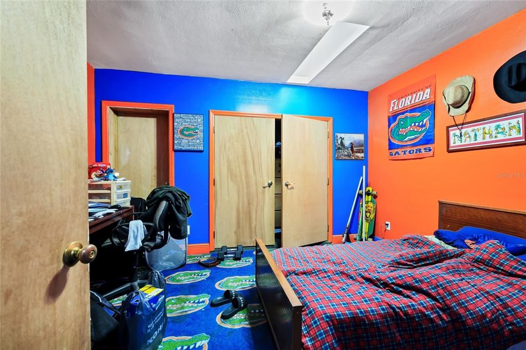 En Venta: $545,000 (3 camas, 2 baños, 2739 Pies cuadrados)