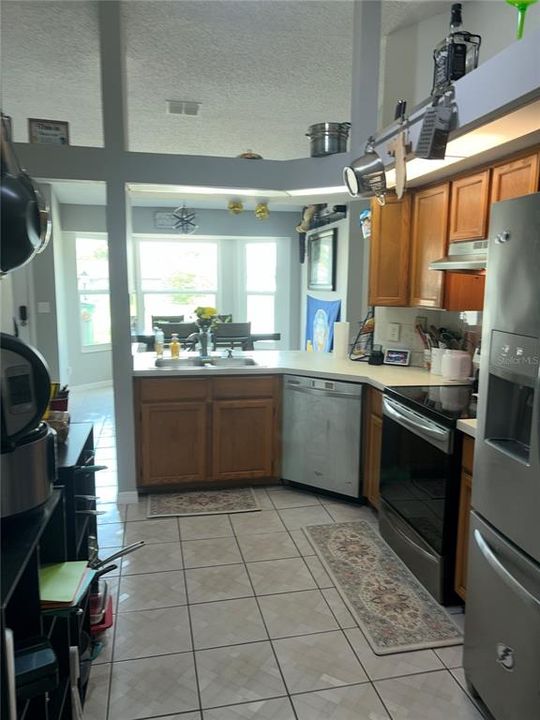 En Venta: $299,000 (3 camas, 2 baños, 1298 Pies cuadrados)