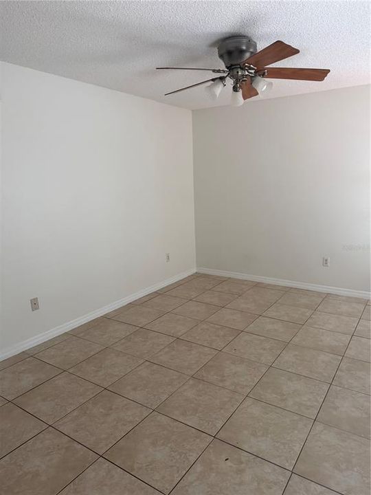 For Rent: $2,300 (2 beds, 1 baths, 1224 Square Feet)