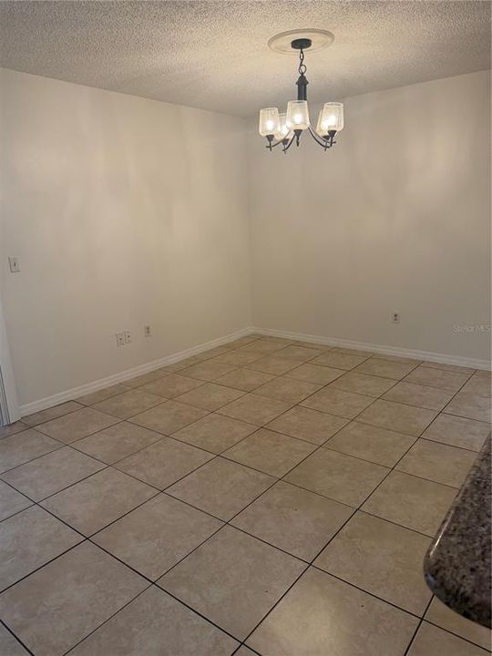 For Rent: $2,300 (2 beds, 1 baths, 1224 Square Feet)