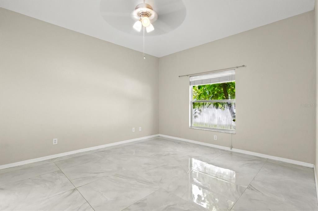 En Venta: $399,000 (3 camas, 2 baños, 1576 Pies cuadrados)