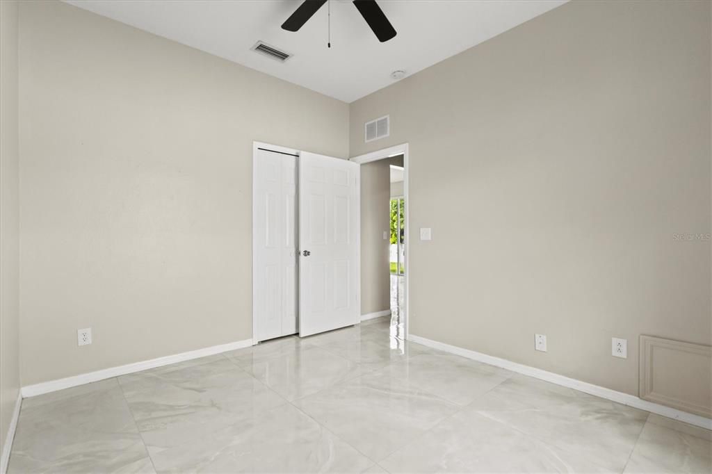 En Venta: $399,000 (3 camas, 2 baños, 1576 Pies cuadrados)