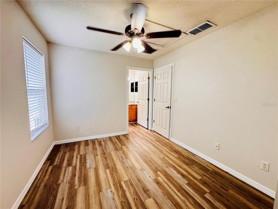 For Rent: $1,600 (1 beds, 1 baths, 500 Square Feet)