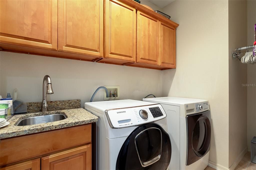 For Sale: $700,000 (3 beds, 2 baths, 2146 Square Feet)