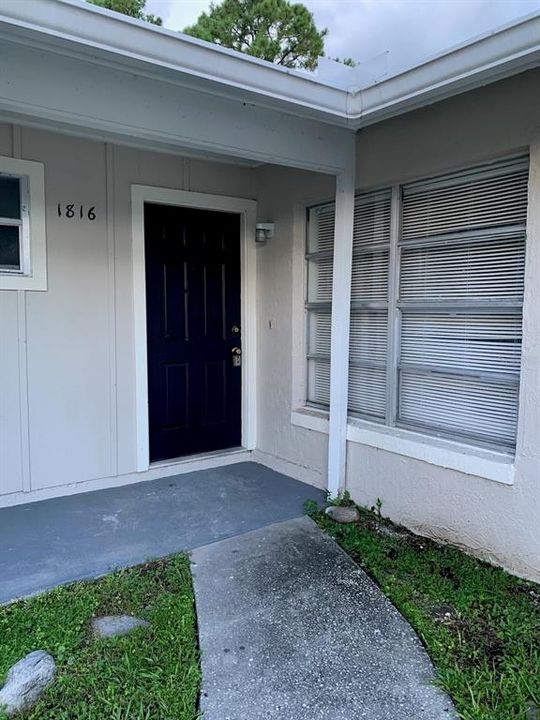 For Rent: $1,595 (3 beds, 2 baths, 850 Square Feet)