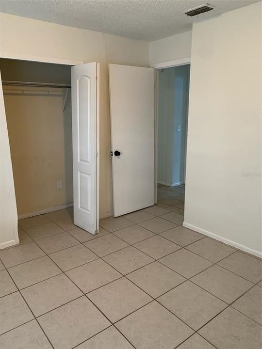 For Rent: $1,595 (3 beds, 2 baths, 850 Square Feet)