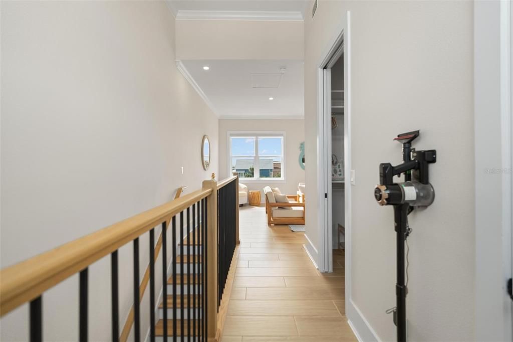For Rent: $4,900 (3 beds, 2 baths, 1990 Square Feet)