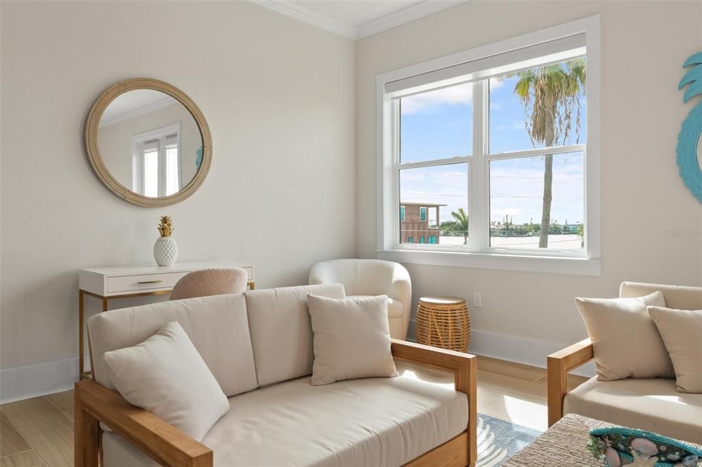 For Rent: $4,900 (3 beds, 2 baths, 1990 Square Feet)