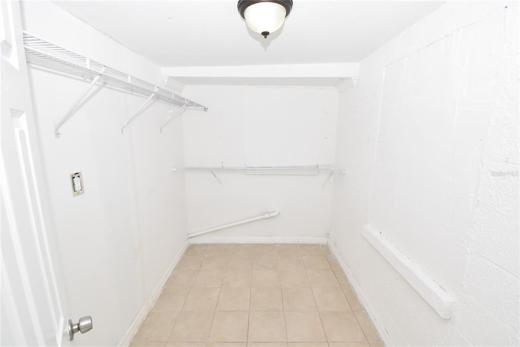 For Sale: $229,500 (3 beds, 2 baths, 1160 Square Feet)