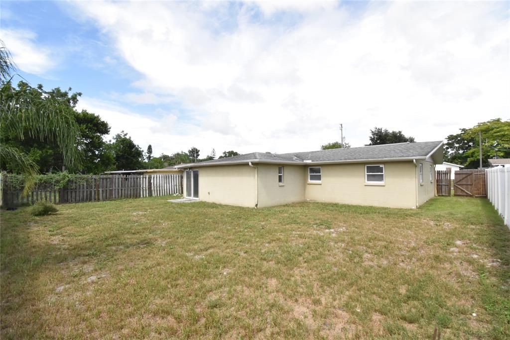 For Sale: $229,500 (3 beds, 2 baths, 1160 Square Feet)