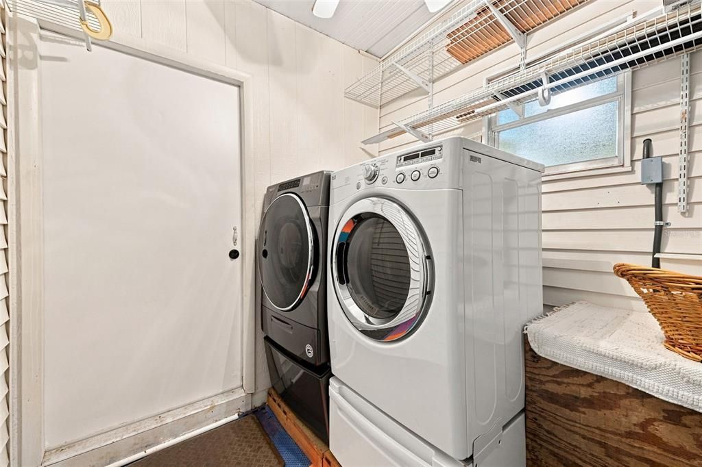 For Sale: $119,999 (2 beds, 2 baths, 1140 Square Feet)