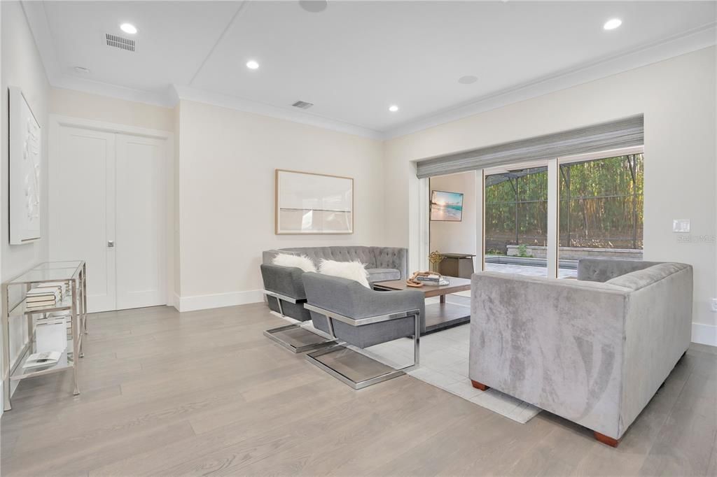 For Sale: $3,265,000 (5 beds, 5 baths, 4924 Square Feet)