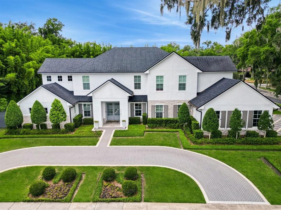 For Sale: $3,265,000 (5 beds, 5 baths, 4924 Square Feet)