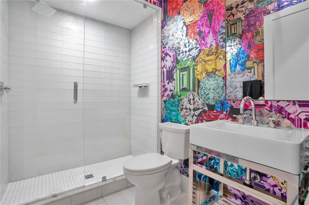 For Sale: $3,265,000 (5 beds, 5 baths, 4924 Square Feet)