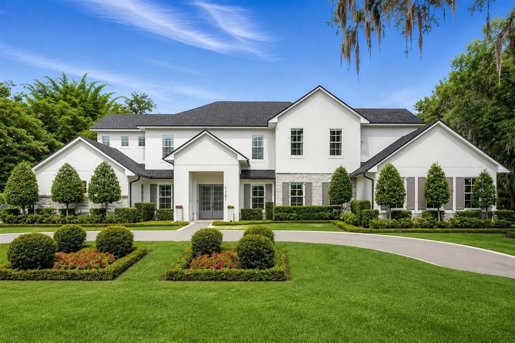 For Sale: $3,265,000 (5 beds, 5 baths, 4924 Square Feet)