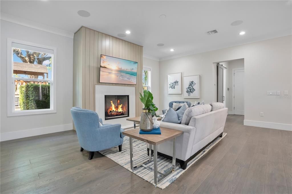 For Sale: $3,265,000 (5 beds, 5 baths, 4924 Square Feet)