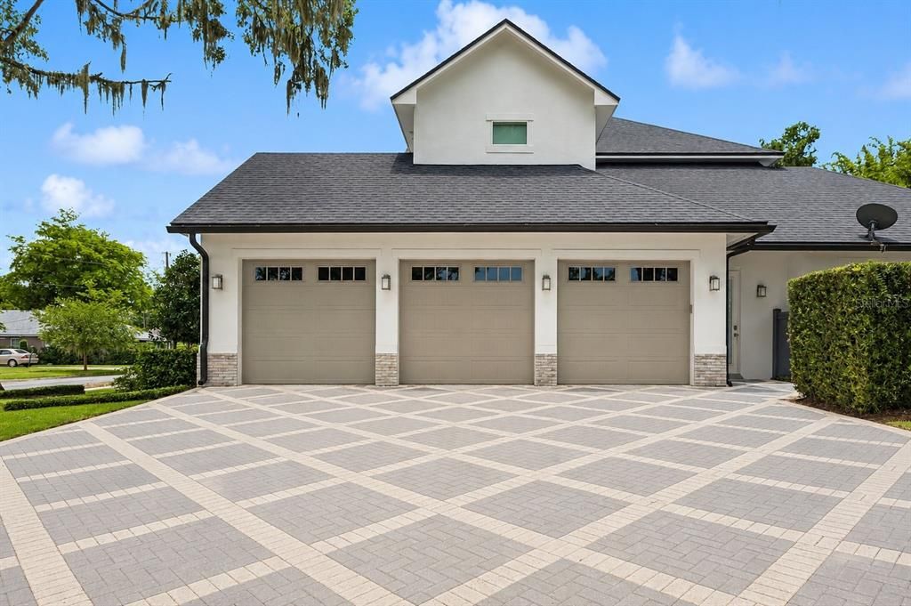 For Sale: $3,265,000 (5 beds, 5 baths, 4924 Square Feet)