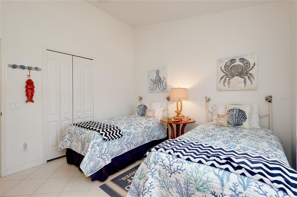 En Venta: $299,000 (3 camas, 2 baños, 1383 Pies cuadrados)