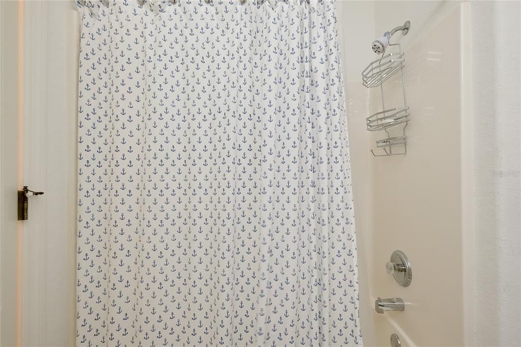 En Venta: $299,000 (3 camas, 2 baños, 1383 Pies cuadrados)