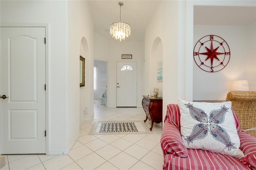 En Venta: $299,000 (3 camas, 2 baños, 1383 Pies cuadrados)