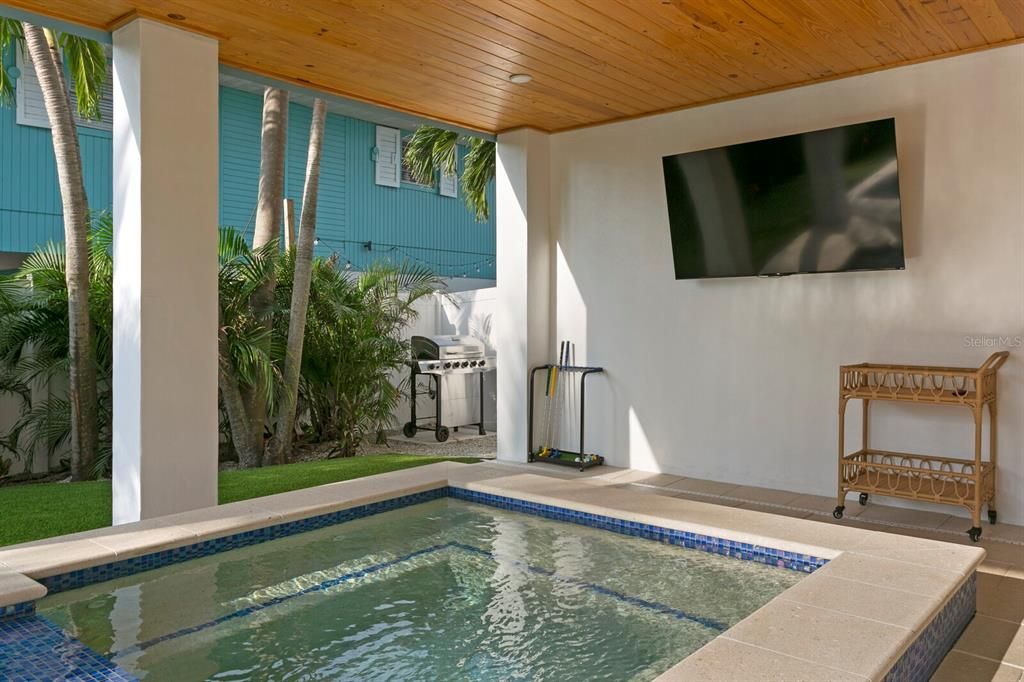 For Sale: $2,795,000 (5 beds, 4 baths, 2796 Square Feet)