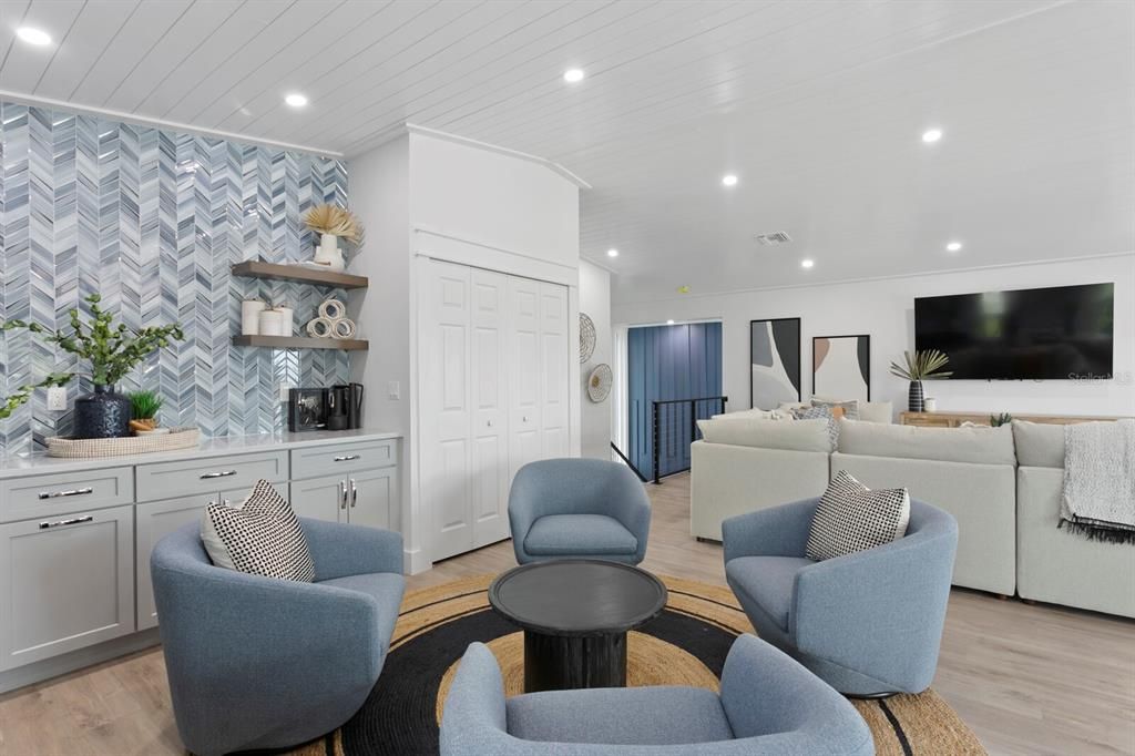 For Sale: $2,795,000 (5 beds, 4 baths, 2796 Square Feet)