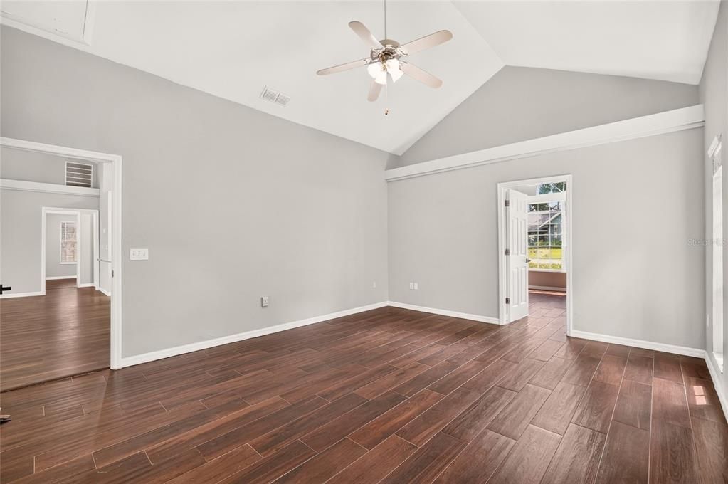 En Venta: $399,000 (3 camas, 2 baños, 1608 Pies cuadrados)