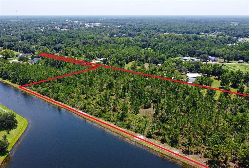 На продажу: $399,900 (4.85 acres)