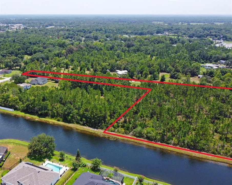 На продажу: $399,900 (4.85 acres)