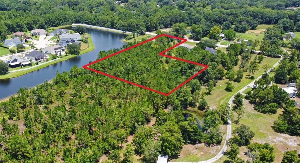 На продажу: $385,000 (3.81 acres)