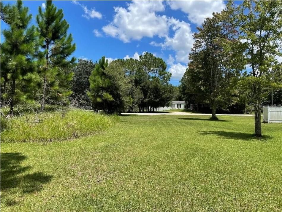 На продажу: $385,000 (3.81 acres)