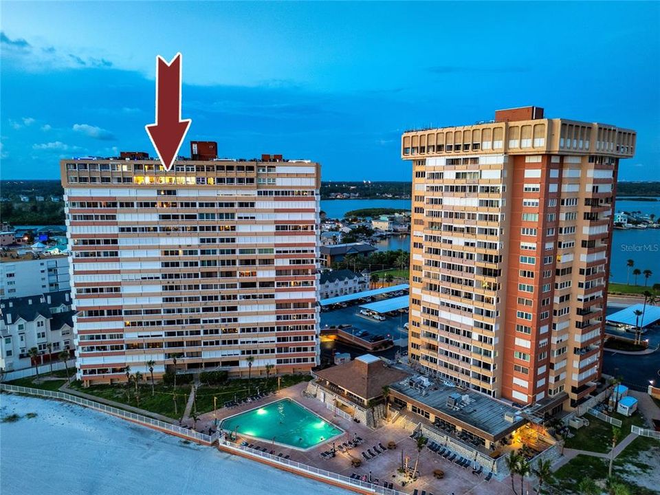 Под контрактом: $1,495,000 (3 спален, 2 ванн, 1937 Квадратных фут)