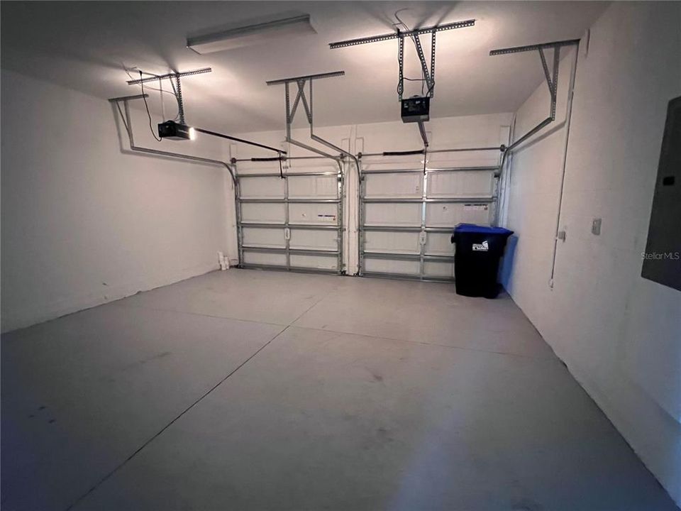 For Rent: $3,500 (4 beds, 2 baths, 2803 Square Feet)