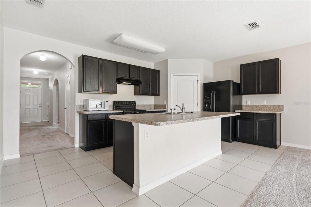 For Sale: $314,900 (4 beds, 2 baths, 1846 Square Feet)