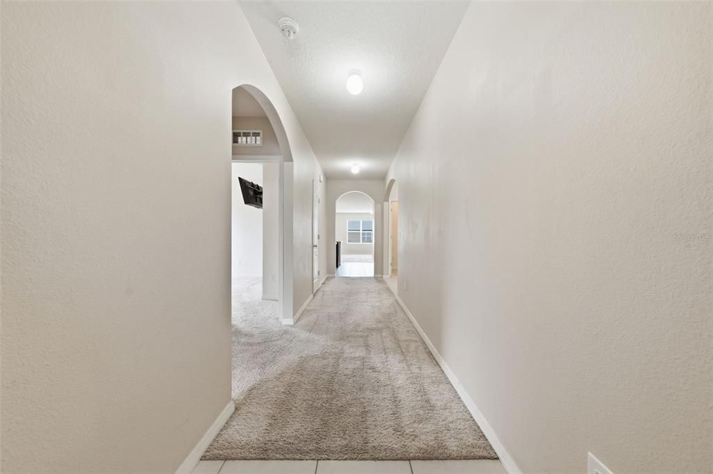 For Sale: $314,900 (4 beds, 2 baths, 1846 Square Feet)