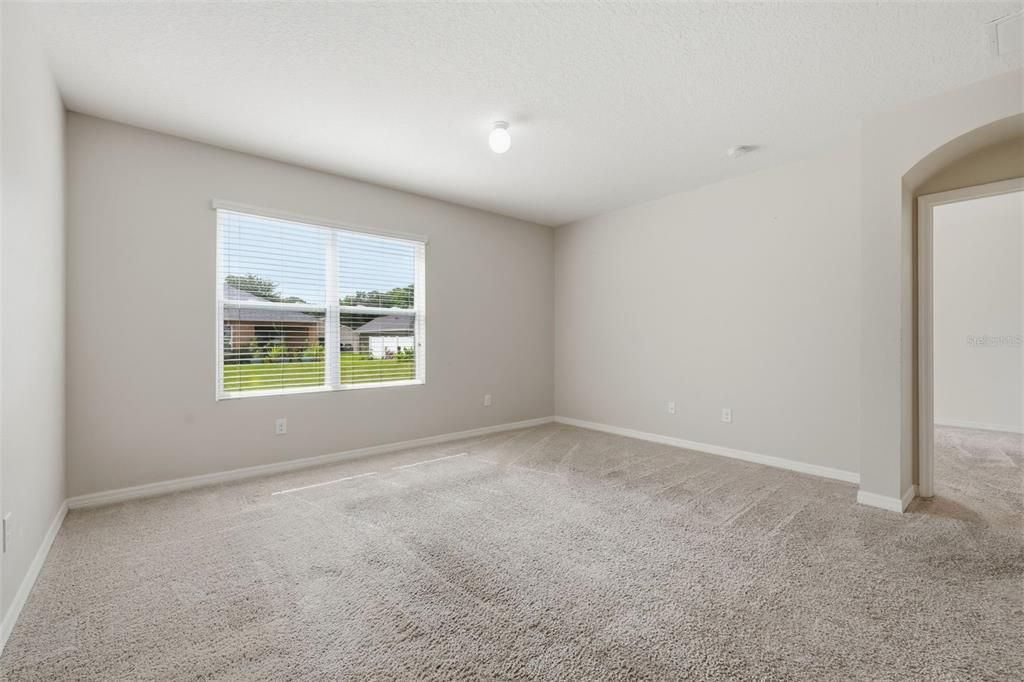 For Sale: $314,900 (4 beds, 2 baths, 1846 Square Feet)