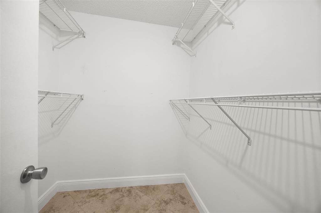 En Venta: $410,000 (3 camas, 2 baños, 1414 Pies cuadrados)